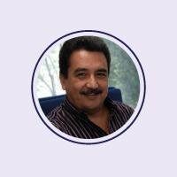 Dr. Guillermo Calderón Zavala.